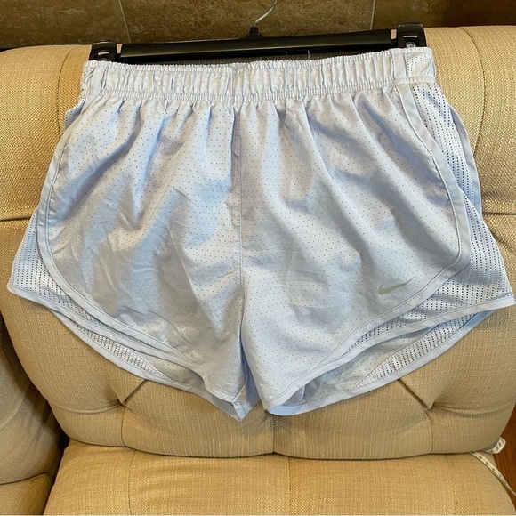 BB: Nike Dri Fit Running Shorts Light Periwinkle Sz XS - Picture 1 of 9